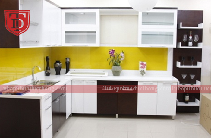 Thi công tủ bếp nhựa tại Hải An – Hải Phòng nhà bác Lê